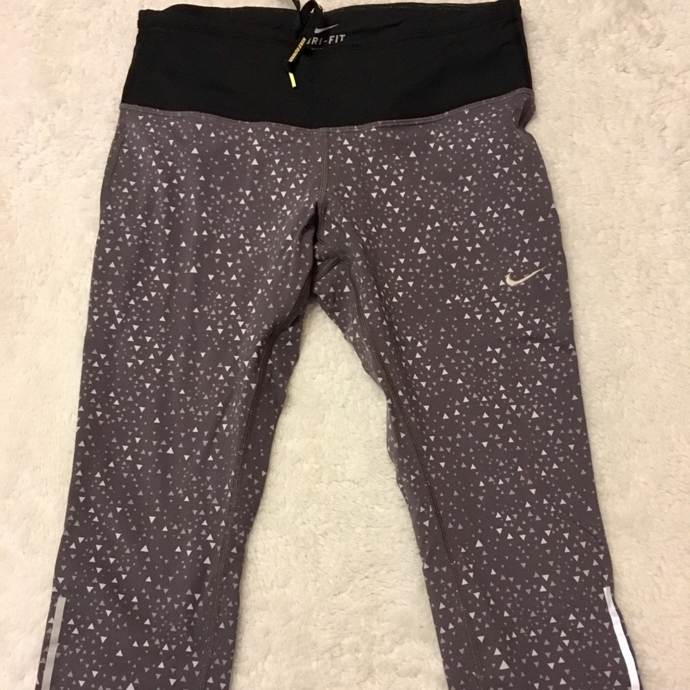 Nike patterned tights